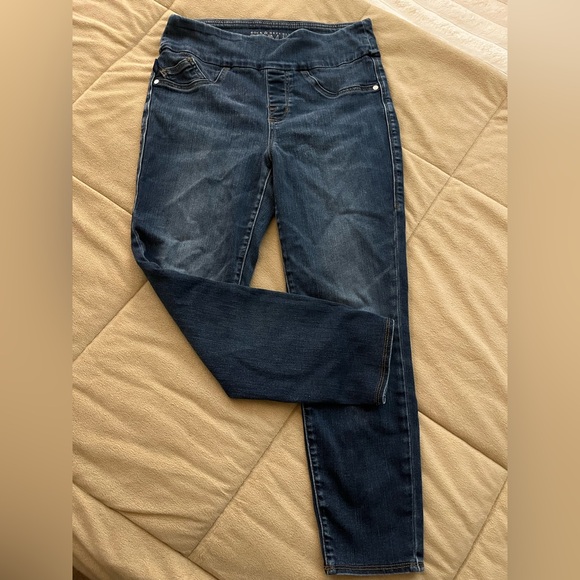 SALE! Rock & Republic Fever Denim Rx Slimming Pull On Skinny Jeans - Picture 3 of 10